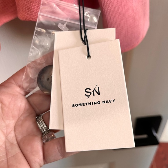 Light one button Blazer - Picture 5 of 6